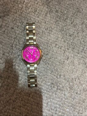 Fossil Gold-Tone Bracelet Watch with Vibrant Pink Dial(needs a battery)